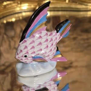 herend porcelain PINK fish scale angelfish #5295 2.5" vintage